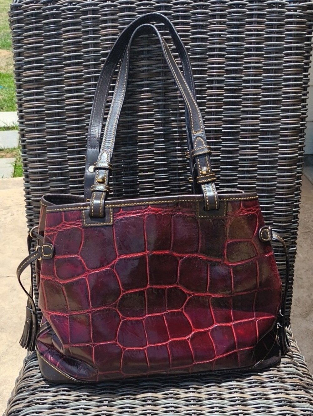 Dooney And Bourke Red ♥️ Croc Style Bag - Picture 2 of 6